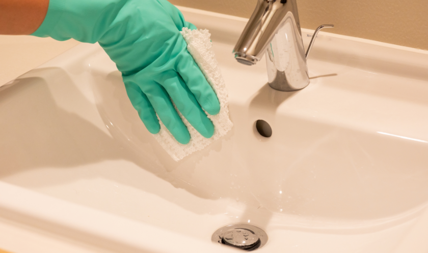 残置物撤去,残置物,残置物撤去費用,残地物,費用,撤去費用,マンション,撤去,処分,賃貸,賃貸物件,退去,一軒家,戸建て,部屋,東京,埼玉県,ハウスクリーニング,カーレッジ建工,即日対応,格安